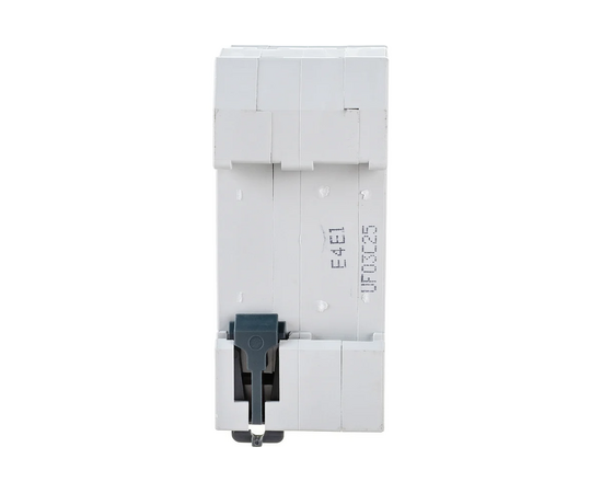  Дифавтомат IEK АВДТ 32 Generica (MAD25-5-025-C-30) 25A тип C 6kA 30мА AC 2П 230В 2мод серый (упак.:1шт) 